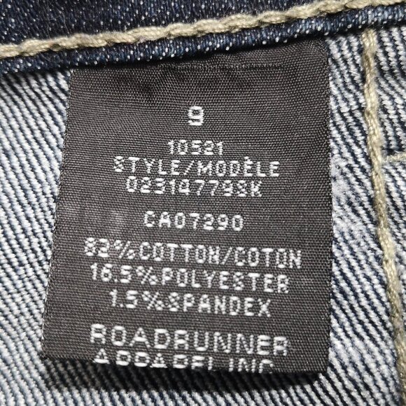 Suko Ladies Size 9 Medium Wash Slight Flare Legs Blue Jeans - Picture 4 of 14